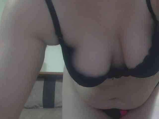 Nikol19721 webcam