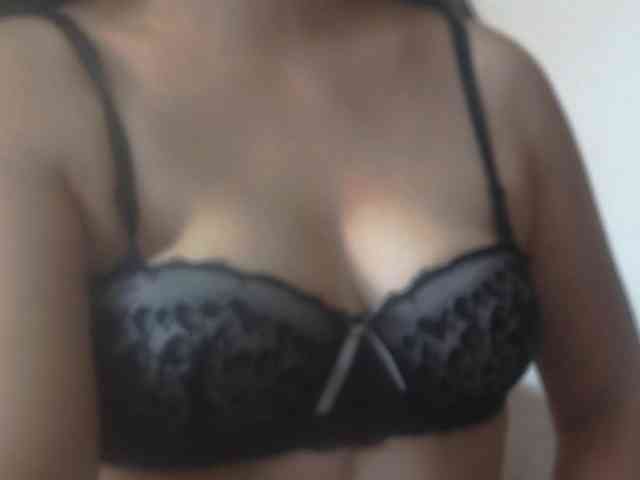 Nikol19721 webcam