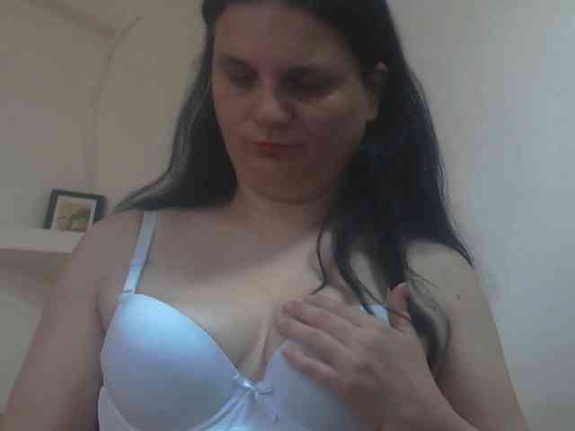 Nikol19721