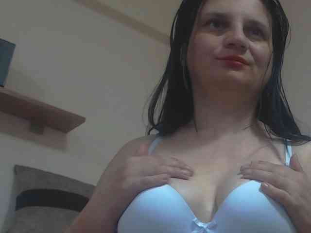 Nikol19721 webcam