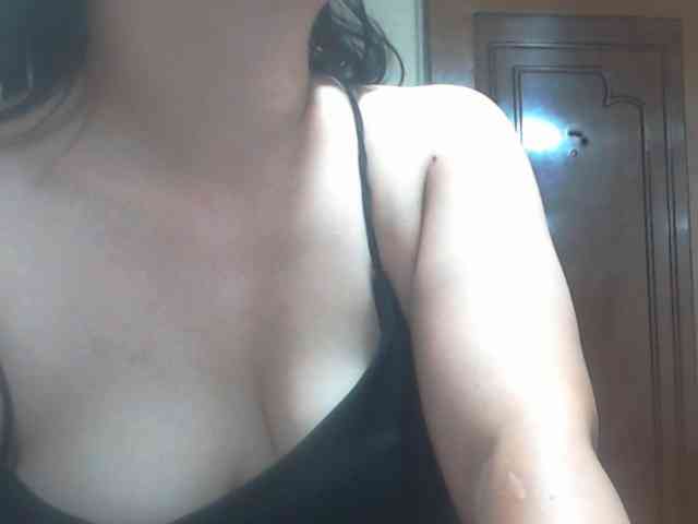 Nikol19721 webcam