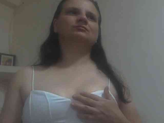 Nikol19721 webcam
