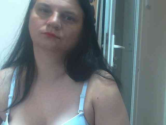 Nikol19721 webcam
