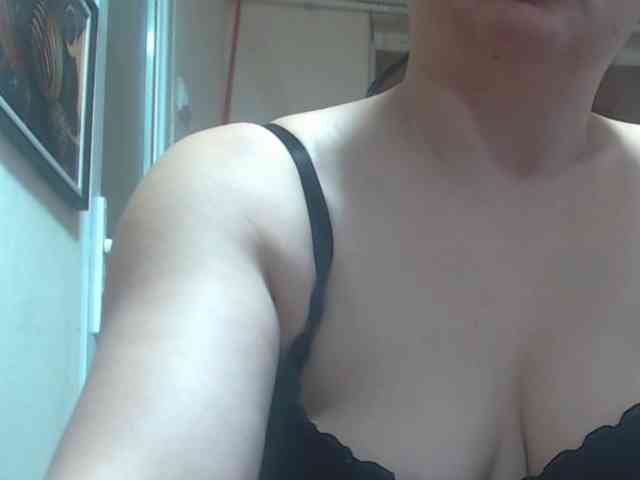 Nikol19721 webcam