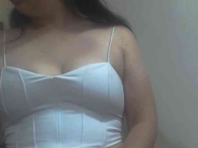 Nikol19721 webcam
