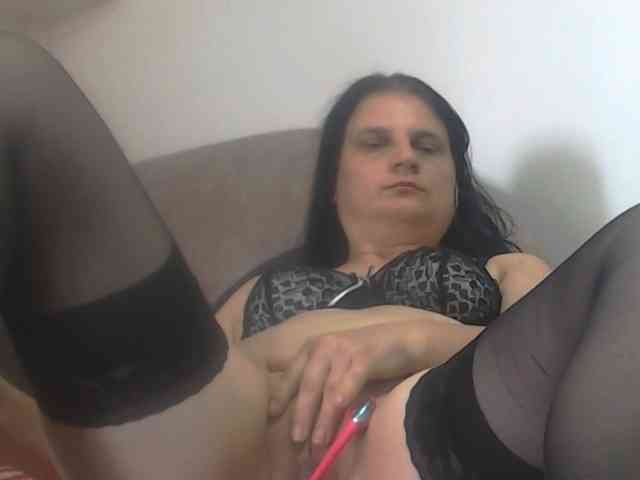 Nikol19721