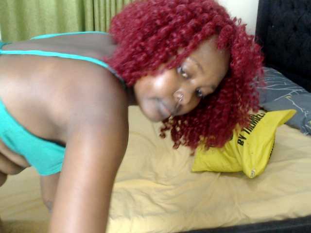 Roxanne- live cam preview