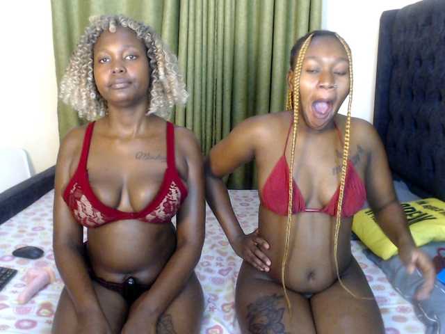 Roxanne- live cam on BongaCams