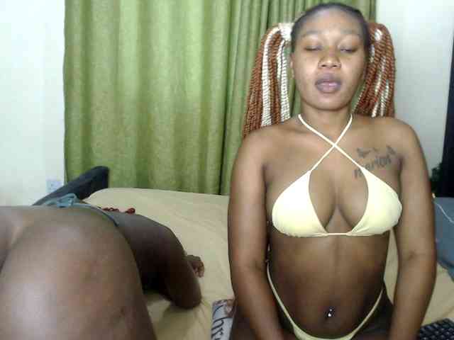 Roxanne- webcam