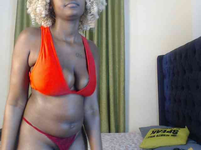 Roxanne- webcam
