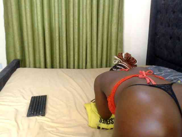 Roxanne- webcam