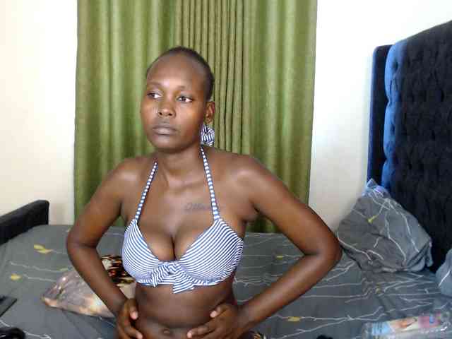 Roxanne- webcam