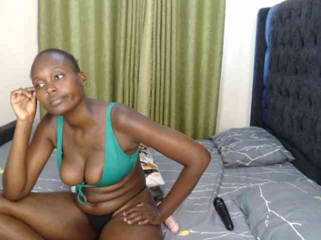 Roxanne- webcam