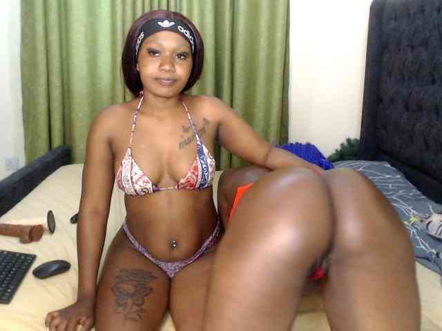 Roxanne- webcam