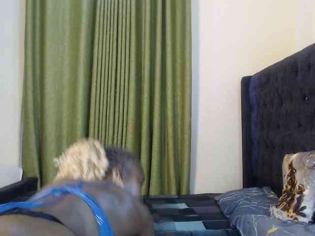 Roxanne- webcam