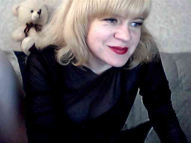 olesyaLAV Live Webcam on BongaCams