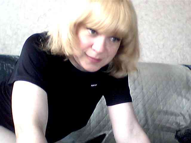 olesyaLAV webcam