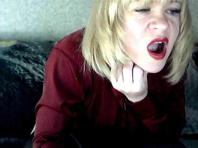 olesyaLAV webcam