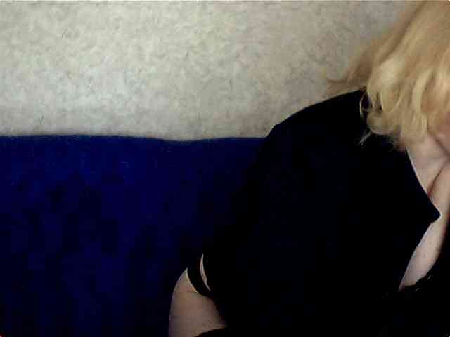 olesyaLAV webcam