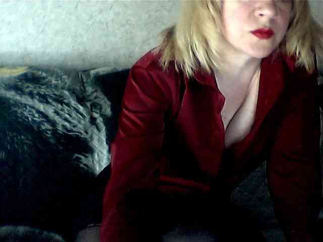 olesyaLAV webcam