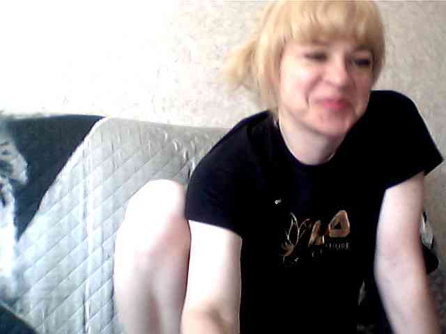 olesyaLAV webcam