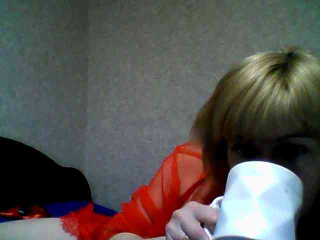 olesyaLAV webcam