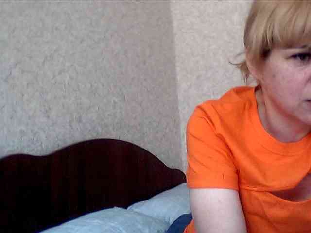 olesyaLAV webcam