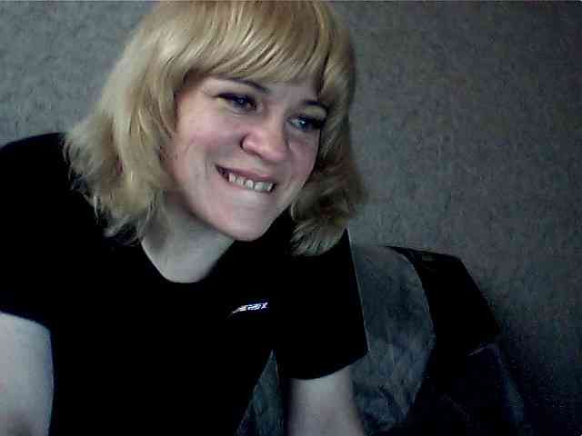 olesyaLAV webcam