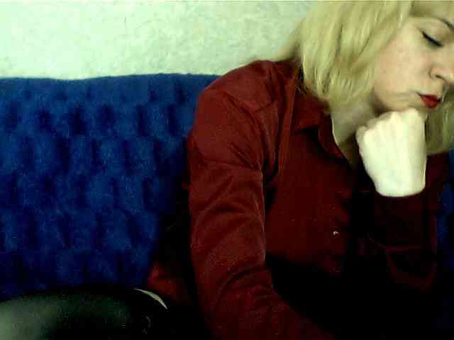 olesyaLAV webcam