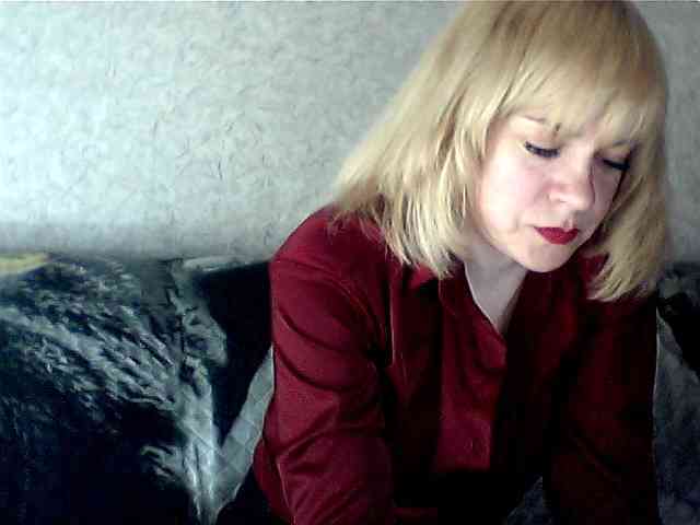 olesyaLAV webcam