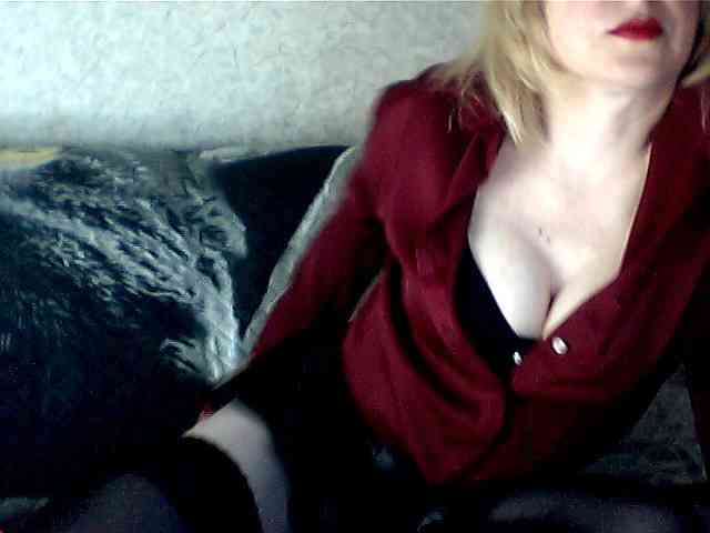 olesyaLAV webcam