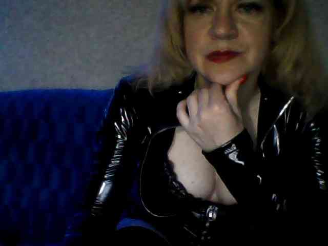 olesyaLAV webcam