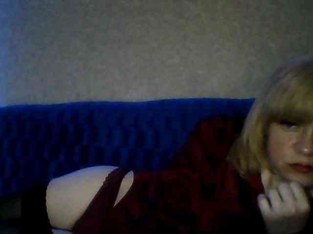 olesyaLAV webcam