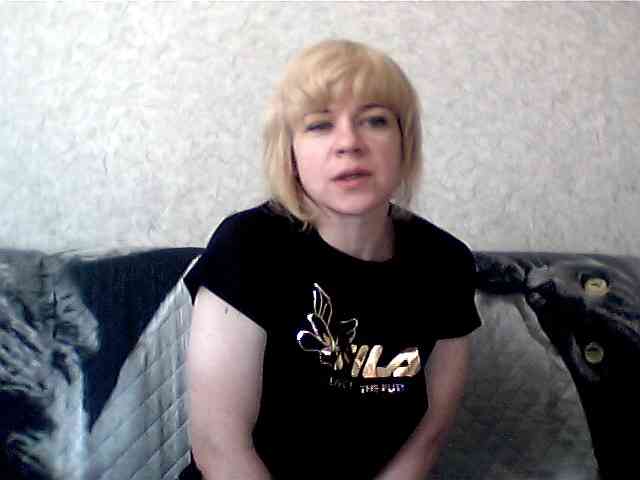 olesyaLAV webcam