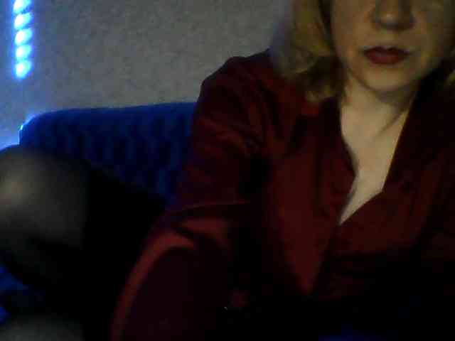 olesyaLAV webcam