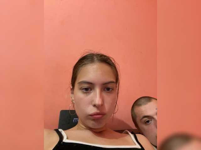le modèle alenka1a est en webcam porno dans un show sur le site bongacams, il possède les tags suivants: White/Caucasian,Brunette,Shaved