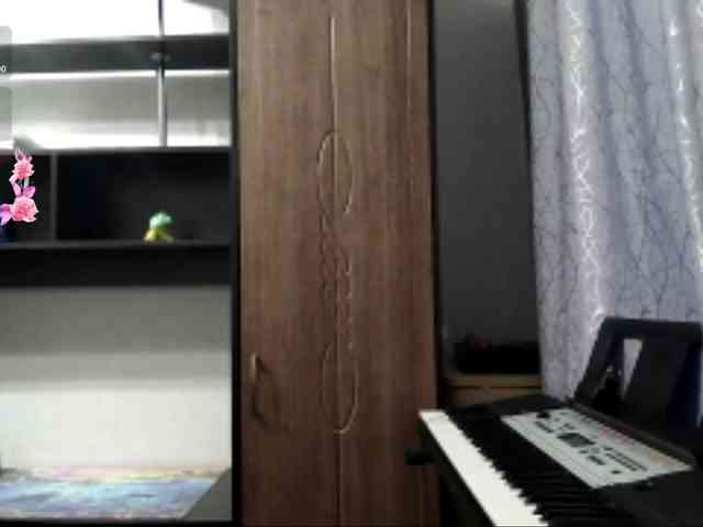 RosalynSturner webcam