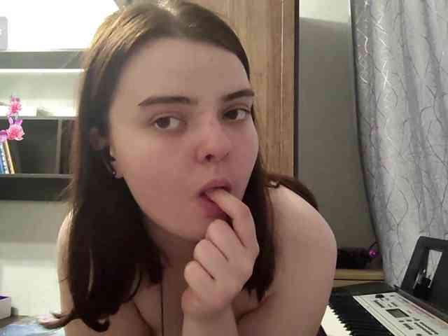 RosalynSturner webcam