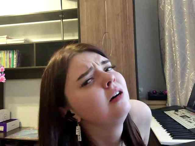 RosalynSturner webcam