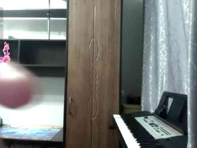 RosalynSturner webcam
