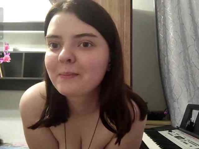 RosalynSturner webcam