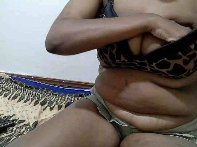 Cuteebonya webcam