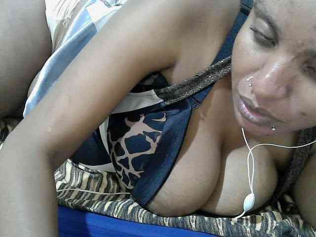 Cuteebonya webcam