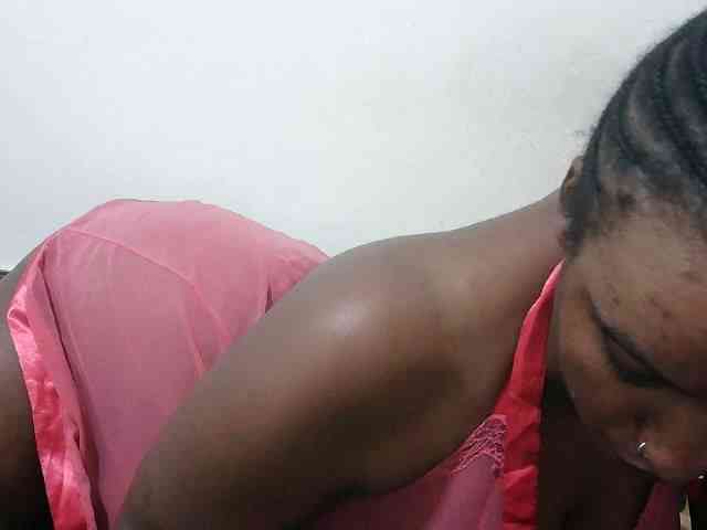 Cuteebonya webcam