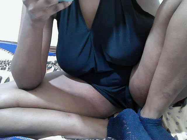 Cuteebonya webcam