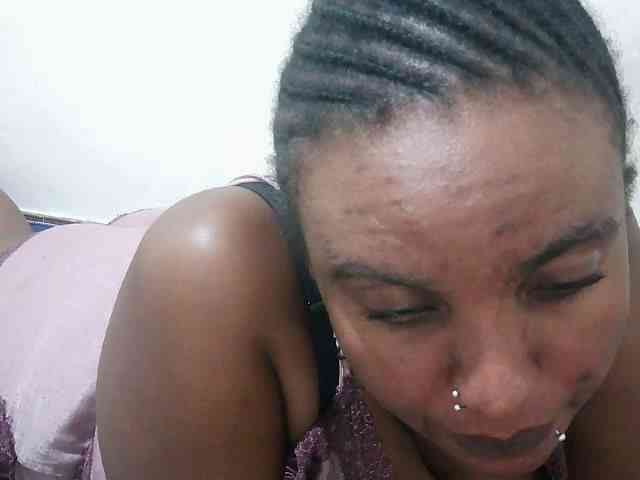 Cuteebonya webcam
