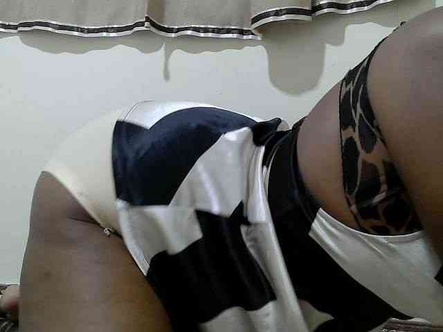 Cuteebonya webcam