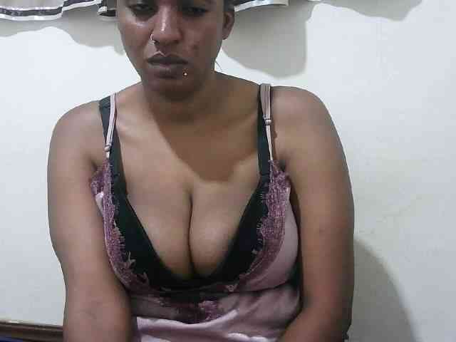 Cuteebonya webcam