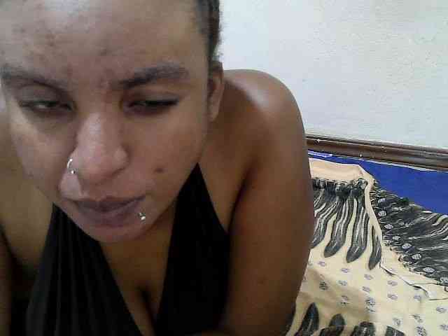 Cuteebonya webcam