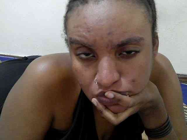 Cuteebonya webcam